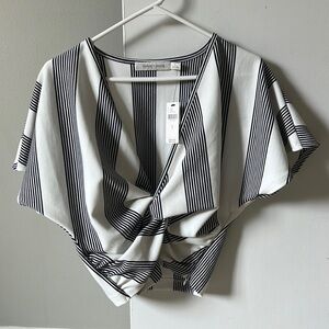 NWT bishop & young top dark navy and white size small